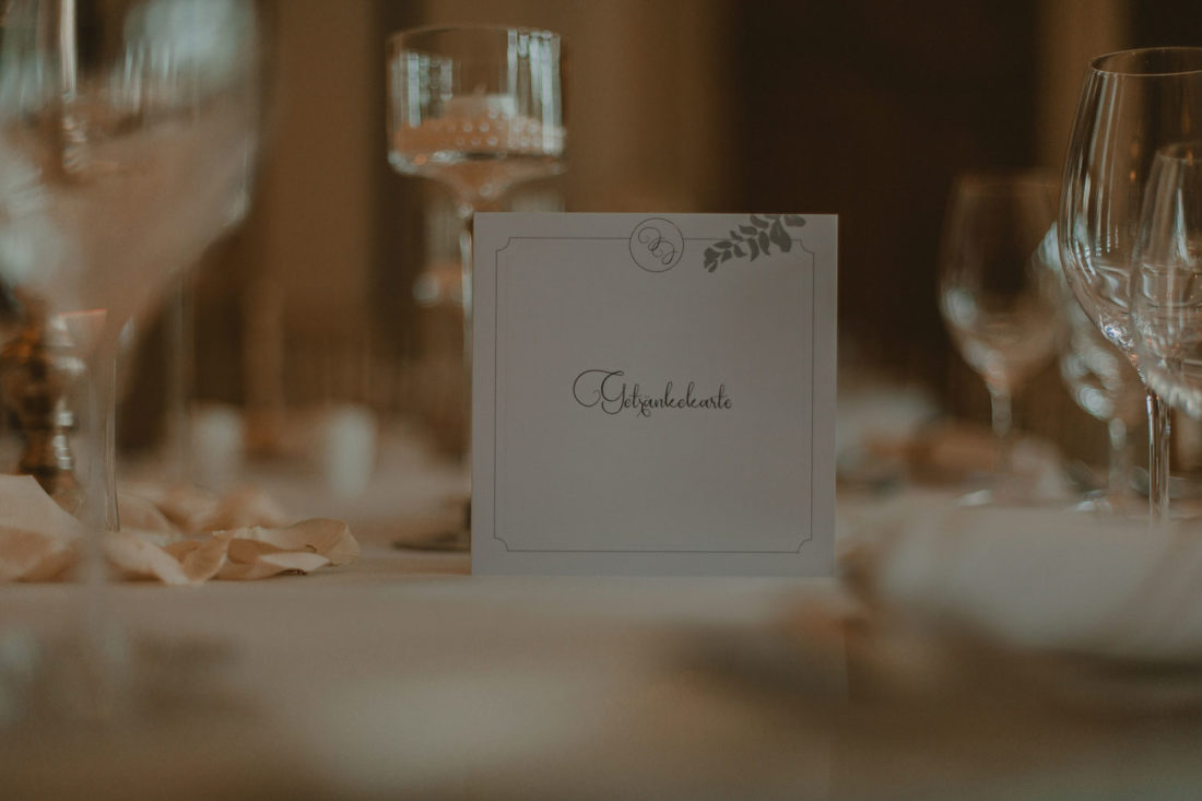 tischkarten auf einer hochzeit in aachen